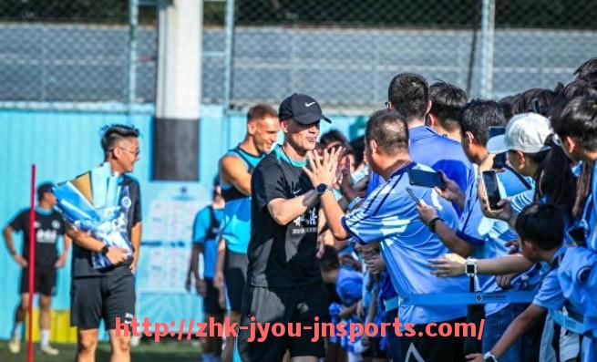 jiuyou九游娱乐-2024年全明星投票中新生代球星大显身手展现超强人气