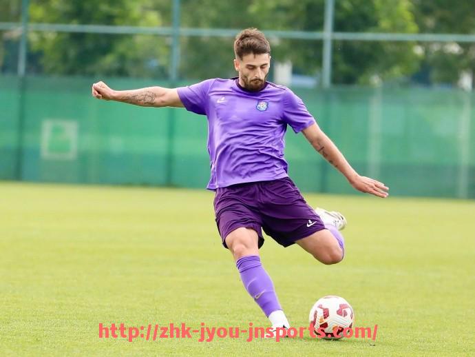 jiuyou九游娱乐-NBA球员克劳福德精彩表现及风格分析